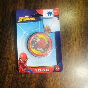 Marvel Spider-Man YO-YO red. Aged 5+